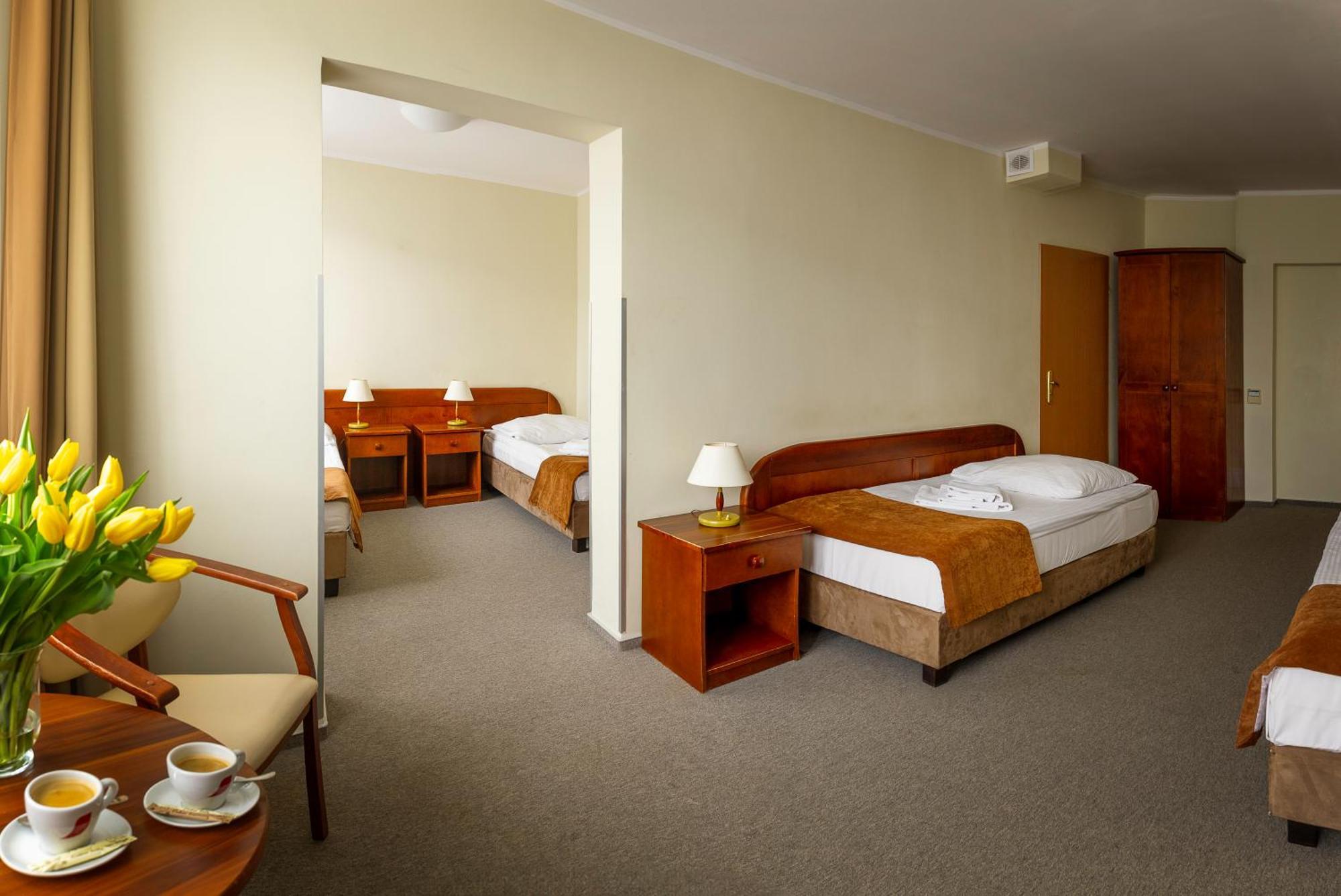 Hotel Zawisza Bydgoszcz Exteriör bild