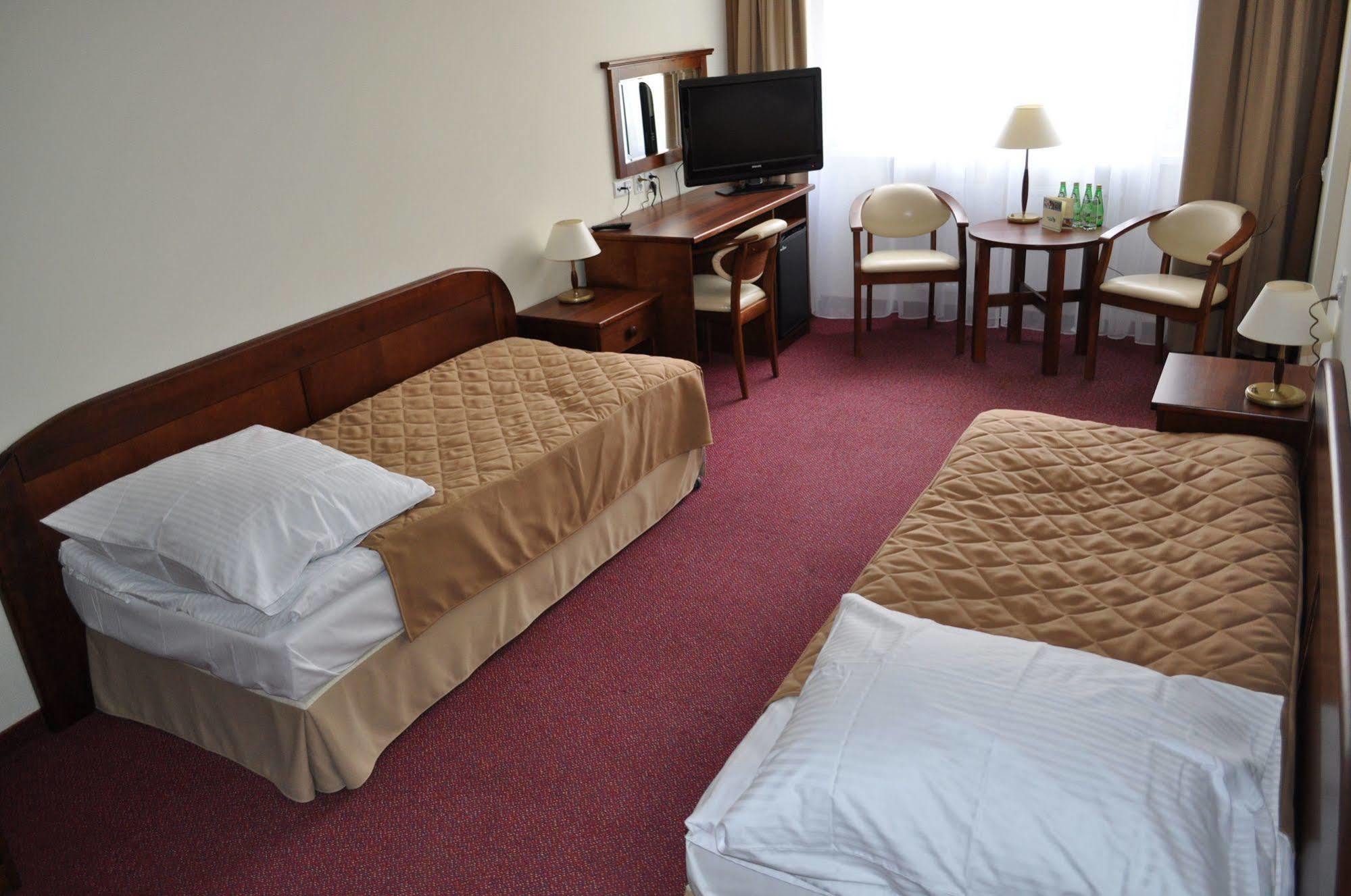 Hotel Zawisza Bydgoszcz Exteriör bild