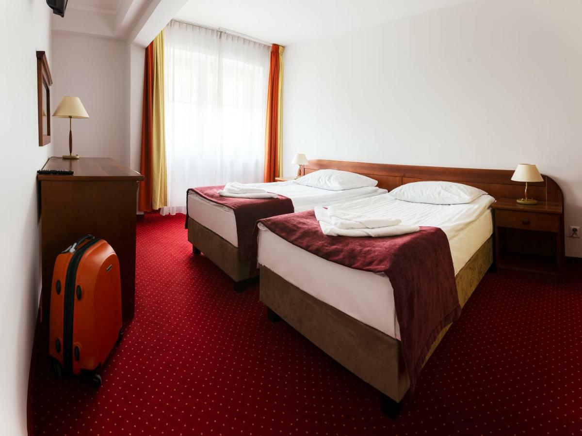 Hotel Zawisza Bydgoszcz Exteriör bild